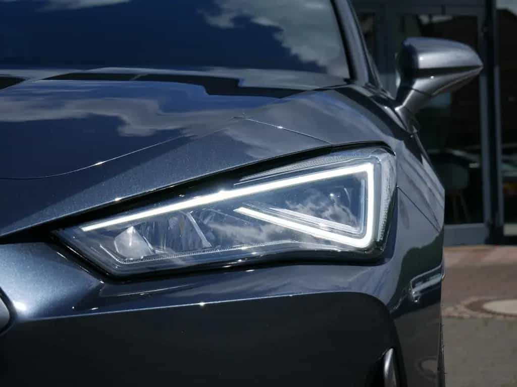 Cupra Leon 2.0 TSI VZ PDC SHZ DCC KAMERA NAVI ACC LED 04/2022-photo-23
