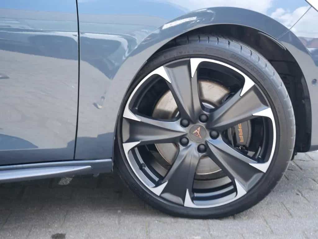 Cupra Leon 2.0 TSI VZ PDC SHZ DCC KAMERA NAVI ACC LED 04/2022-photo-4