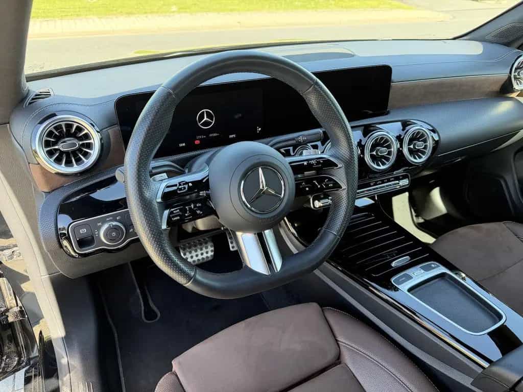 Mercedes-Benz CLA 180 AMG Line Aut. Navi+Leder+Led+Panorama 07/2024-photo-11