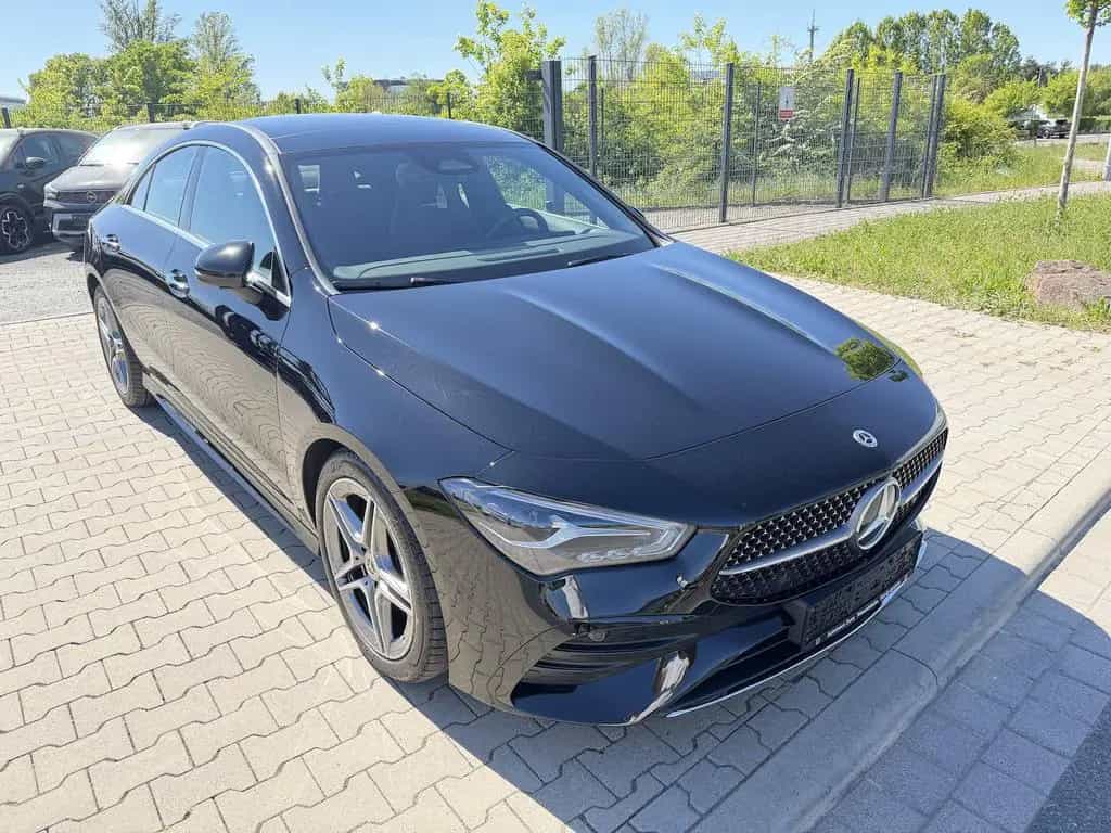 Mercedes-Benz CLA 180 AMG Line Aut. Navi+Leder+Led+Panorama 07/2024-photo-4