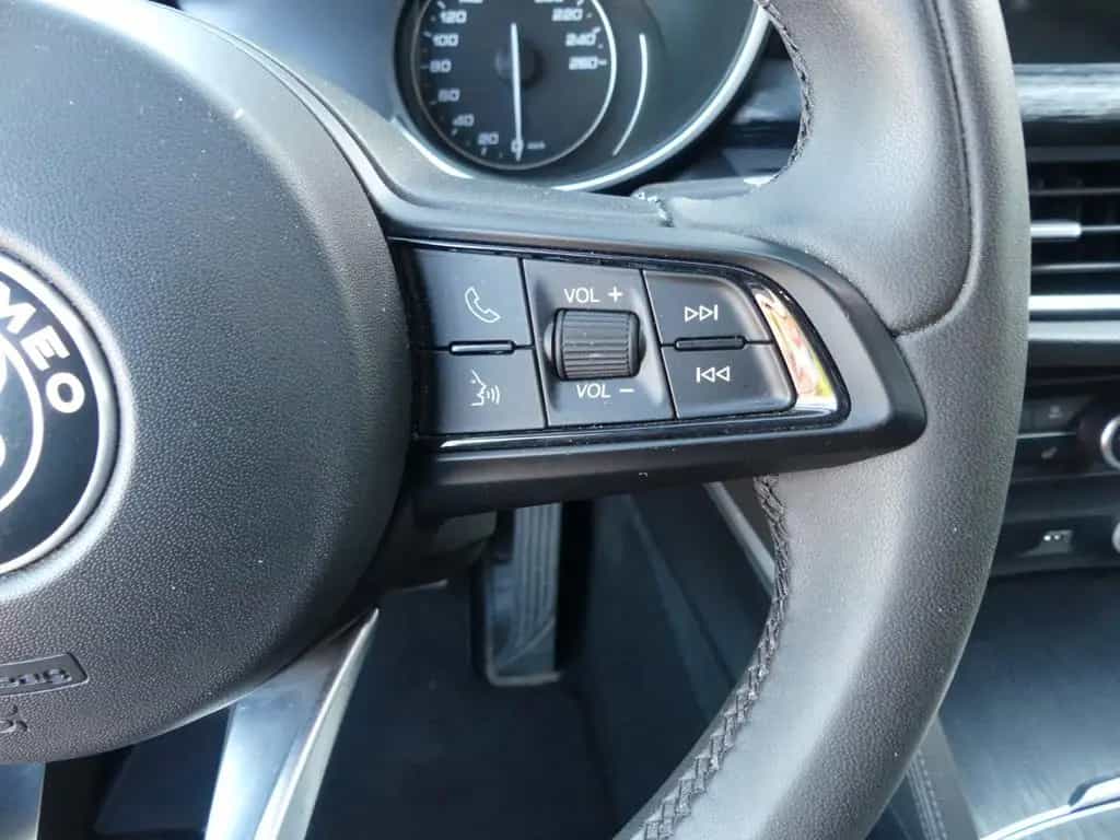 Alfa Romeo Stelvio Business Q4 Leder*Kamera*ACC 09/2020-photo-16