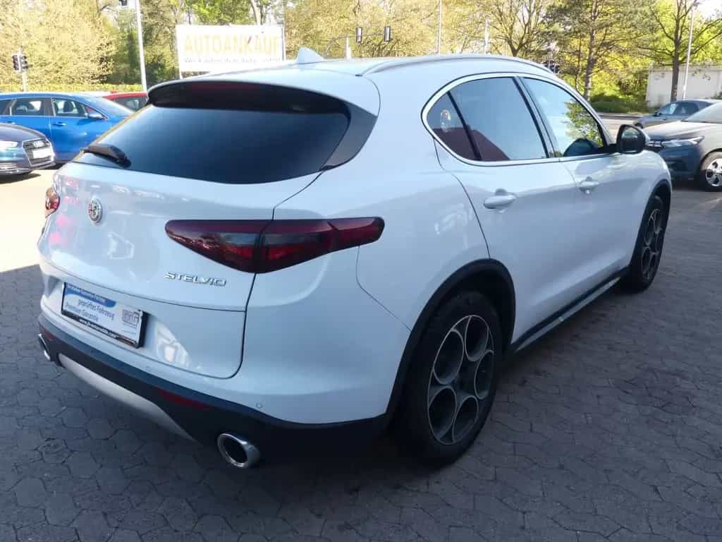 Alfa Romeo Stelvio Business Q4 Leder*Kamera*ACC 09/2020-photo-4