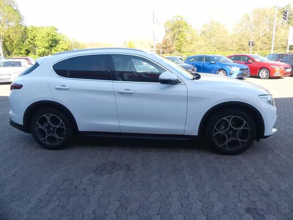 Alfa Romeo Stelvio Business Q4 Leder*Kamera*ACC 09/2020-photo-5