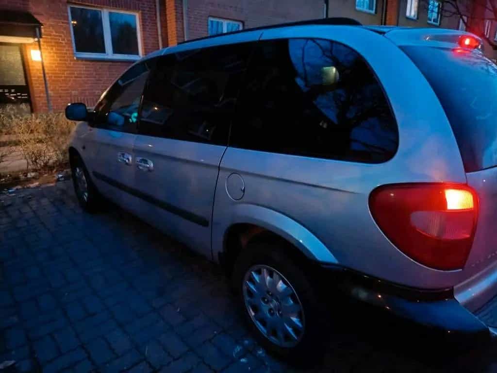Chrysler Voyager 2,5l Schaltgetriebe 2 Ja... 09/2007-photo-1