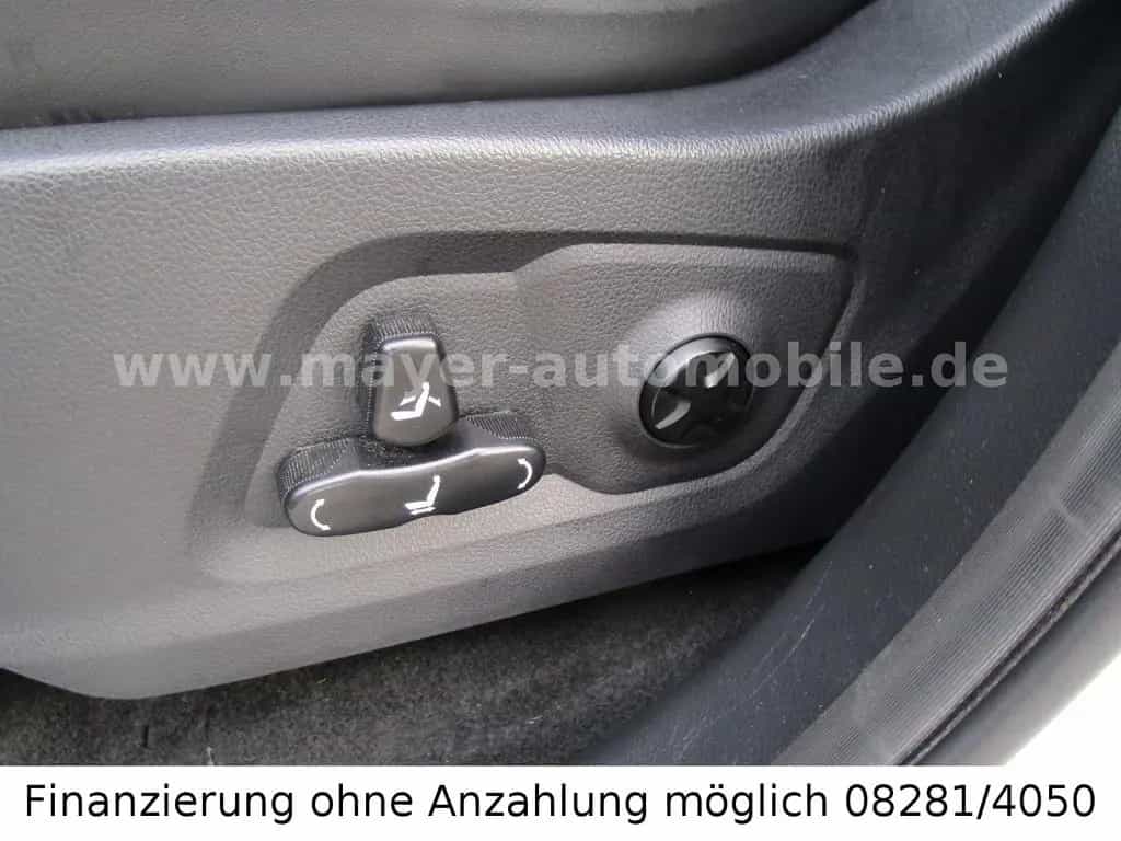 Ssangyong REXTON 2.2 Sapphire 4WD*LED*360*AHK*Nappa*ACC* 04/2021-photo-31