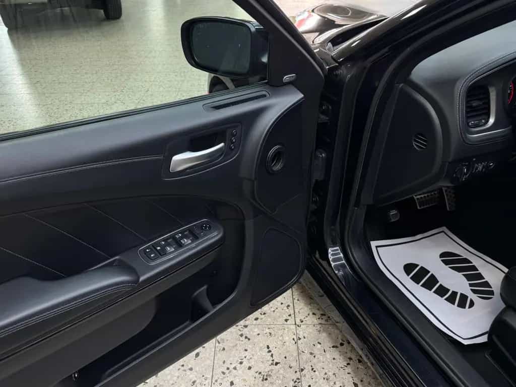 Dodge Charger 6.4 V8 / 392 SRT / ScatPack / Daytona / 06/2019-photo-23