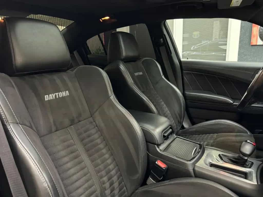 Dodge Charger 6.4 V8 / 392 SRT / ScatPack / Daytona / 06/2019-photo-27