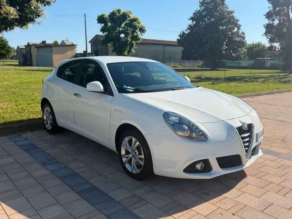 Alfa Romeo Giulietta 1.6 JTDm-2 120 CV Distincti 07/2015-photo-0