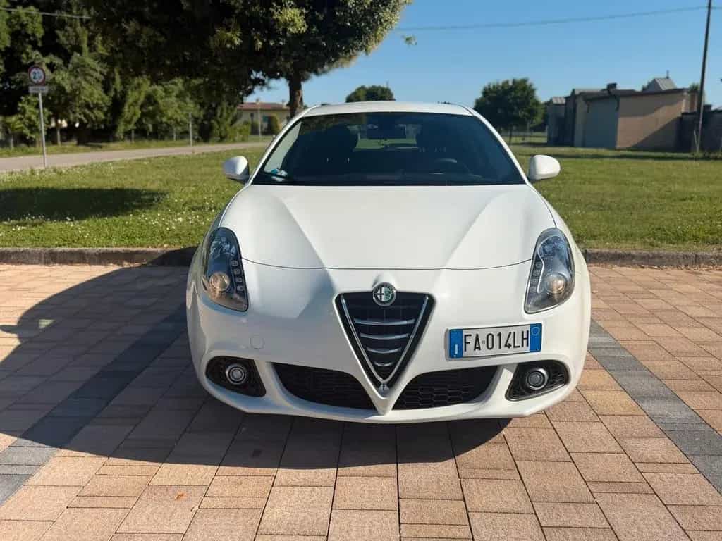 Alfa Romeo Giulietta 1.6 JTDm-2 120 CV Distincti 07/2015-photo-1