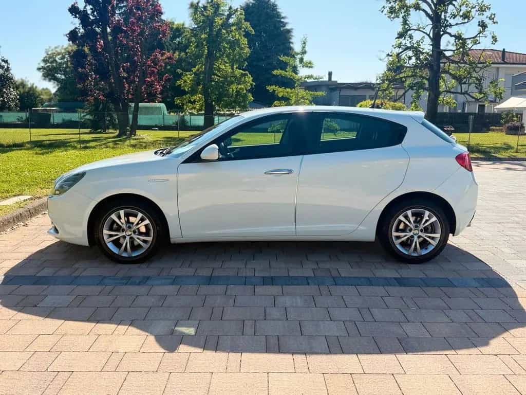 Alfa Romeo Giulietta 1.6 JTDm-2 120 CV Distincti 07/2015-photo-4