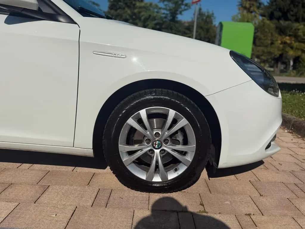 Alfa Romeo Giulietta 1.6 JTDm-2 120 CV Distincti 07/2015-photo-5