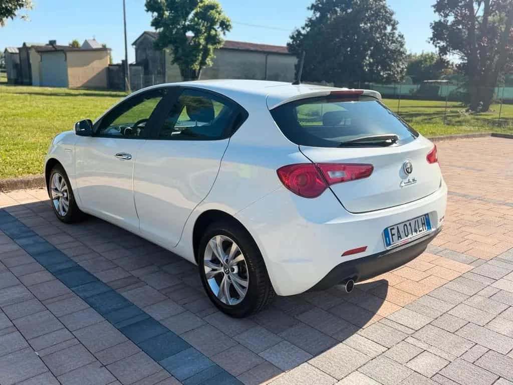 Alfa Romeo Giulietta 1.6 JTDm-2 120 CV Distincti 07/2015-photo-6