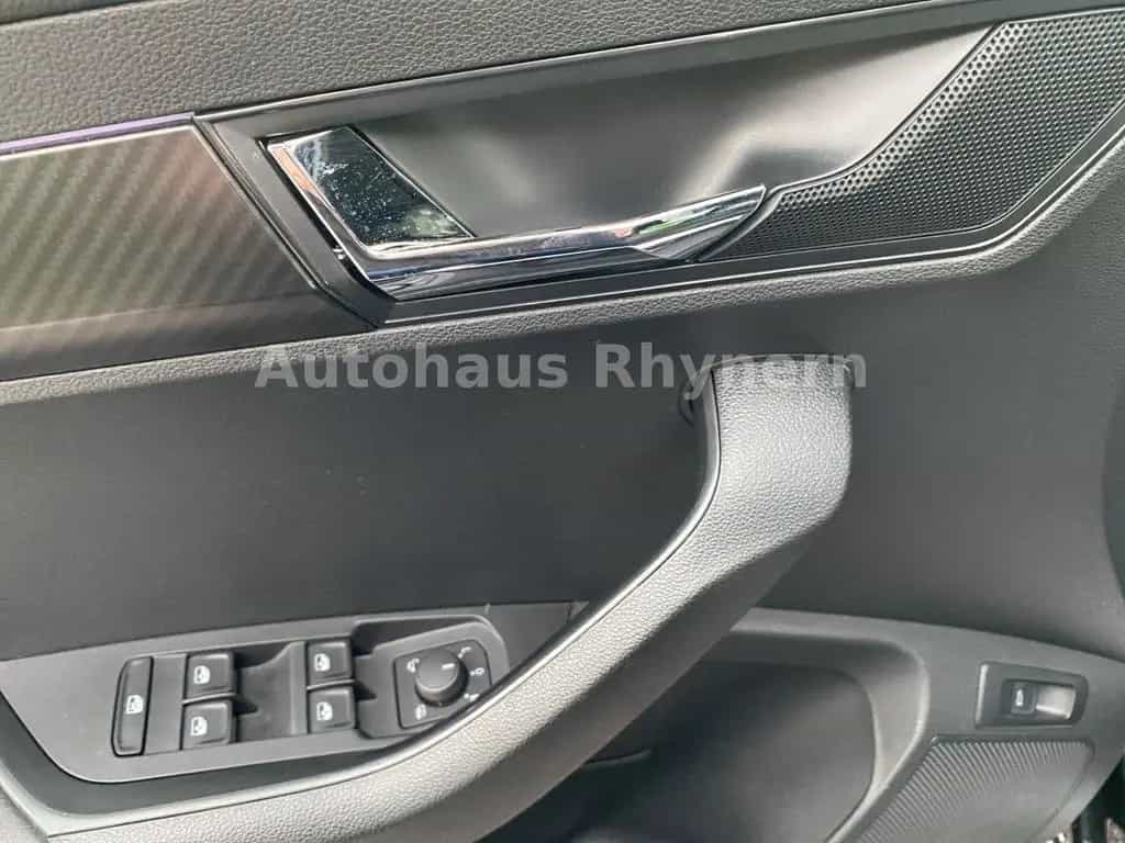 Skoda Karoq Sportline 1.5 TSI 110 kW 7-Gang DSG 03/2022-photo-21