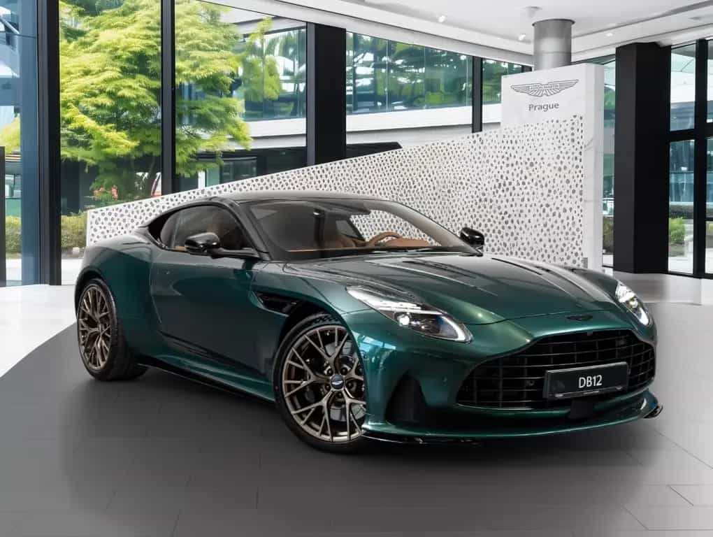 Aston Martin DB12 4.0 V8 null-photo-0