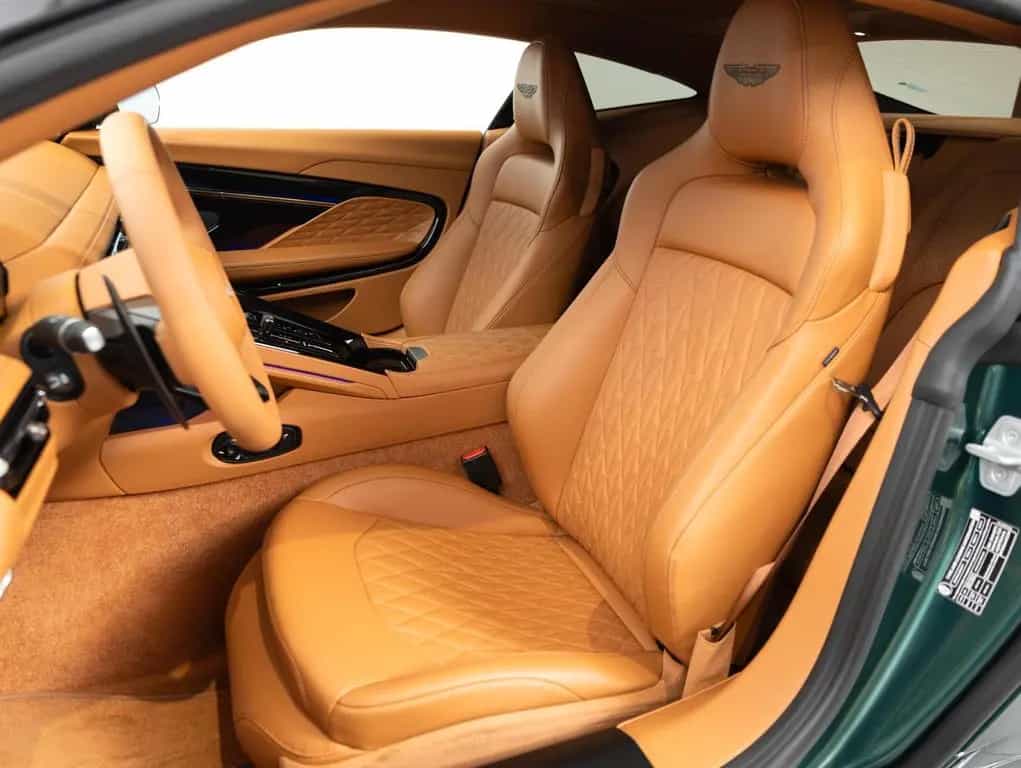 Aston Martin DB12 4.0 V8 null-photo-11