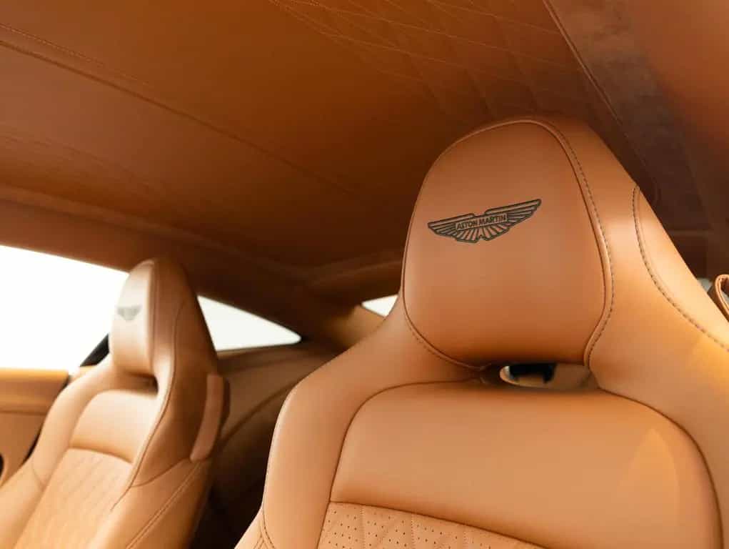 Aston Martin DB12 4.0 V8 null-photo-12