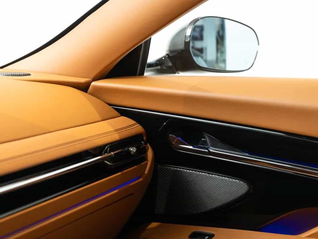 Aston Martin DB12 4.0 V8 null-photo-15