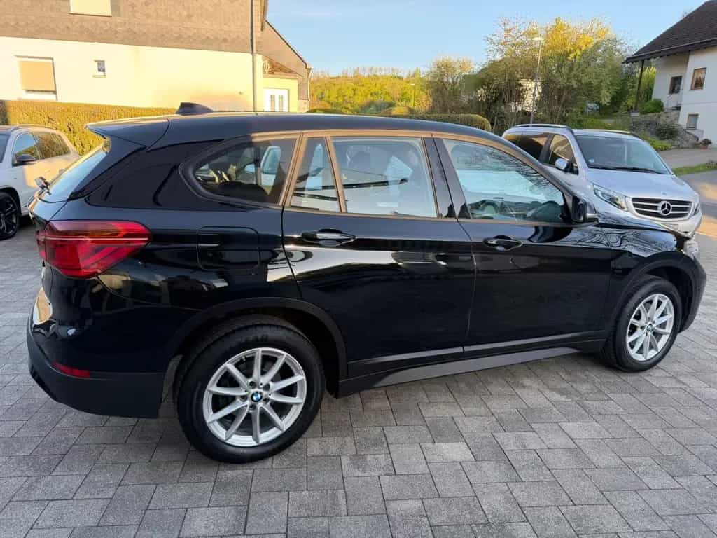 BMW X1 sDrive 18 i Advantage*1.Hand*Navi*SHZ*PDC* 09/2019-photo-8