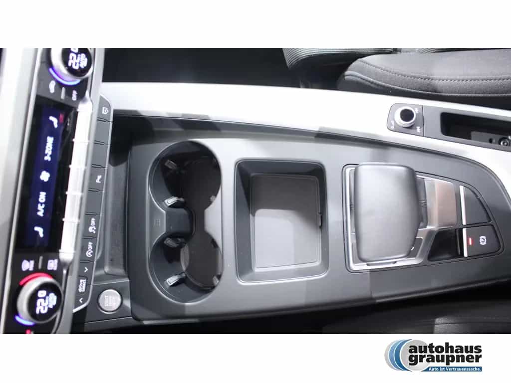 Audi A4 Avant 40 TFSI Advanced PDC SHZ NAVI ACC LED 08/2021-photo-10