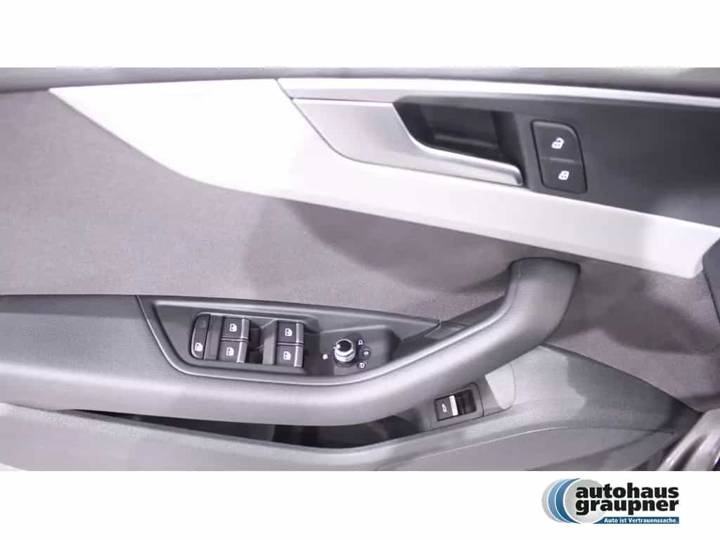 Audi A4 Avant 40 TFSI Advanced PDC SHZ NAVI ACC LED 08/2021-photo-11