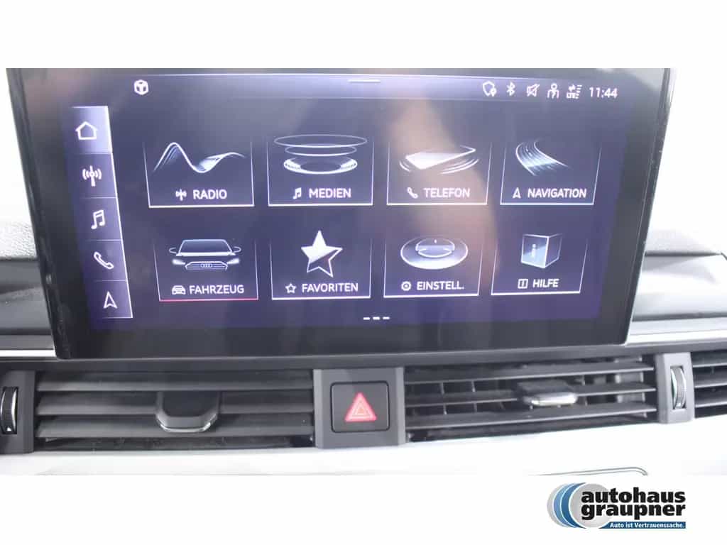 Audi A4 Avant 40 TFSI Advanced PDC SHZ NAVI ACC LED 08/2021-photo-9