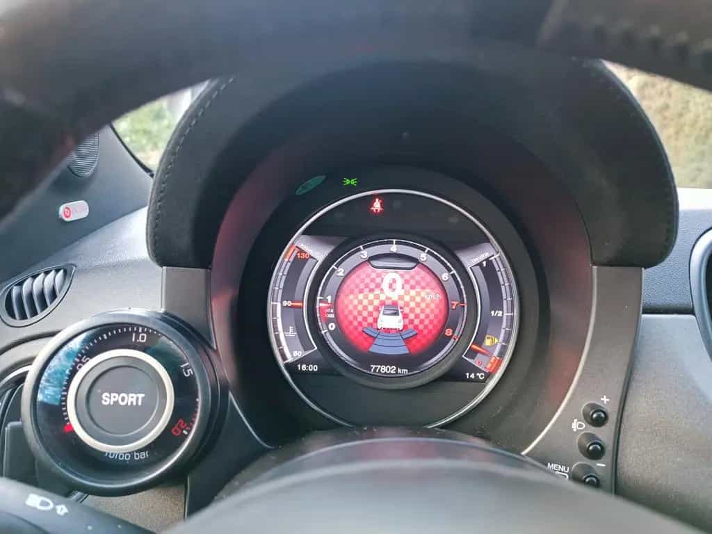 Abarth 595 Competizione *Service Neu * Navigation Beats 12/2016-photo-23