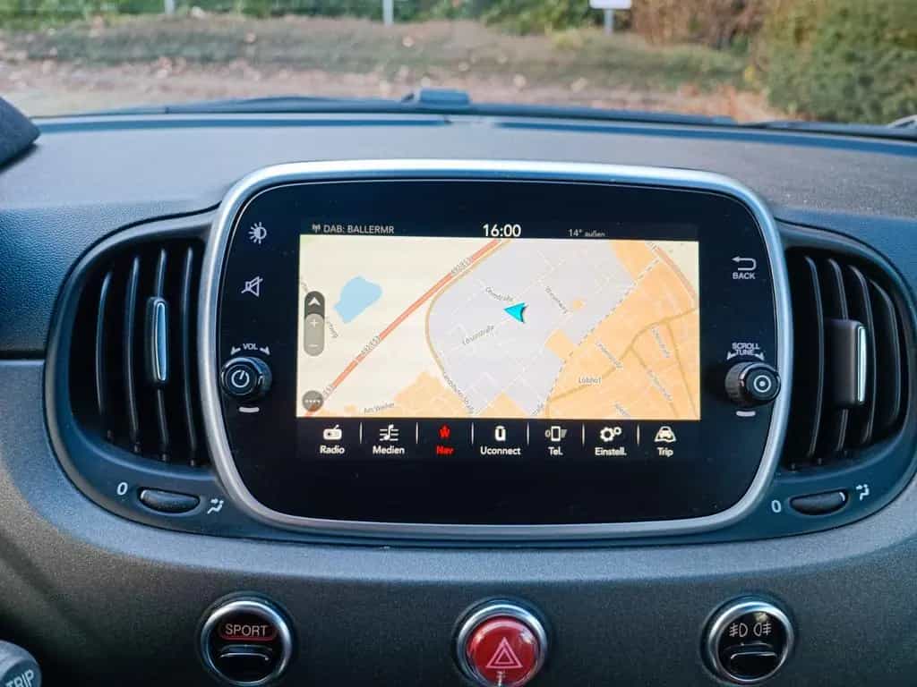 Abarth 595 Competizione *Service Neu * Navigation Beats 12/2016-photo-24