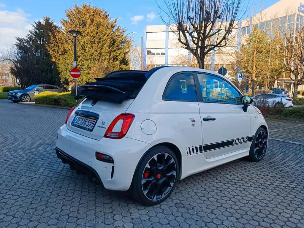 Abarth 595 Competizione *Service Neu * Navigation Beats 12/2016-photo-38