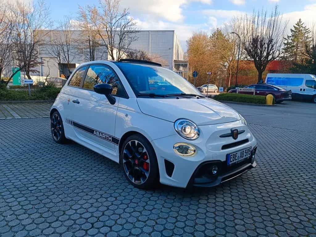 Abarth 595 Competizione *Service Neu * Navigation Beats 12/2016-photo-42