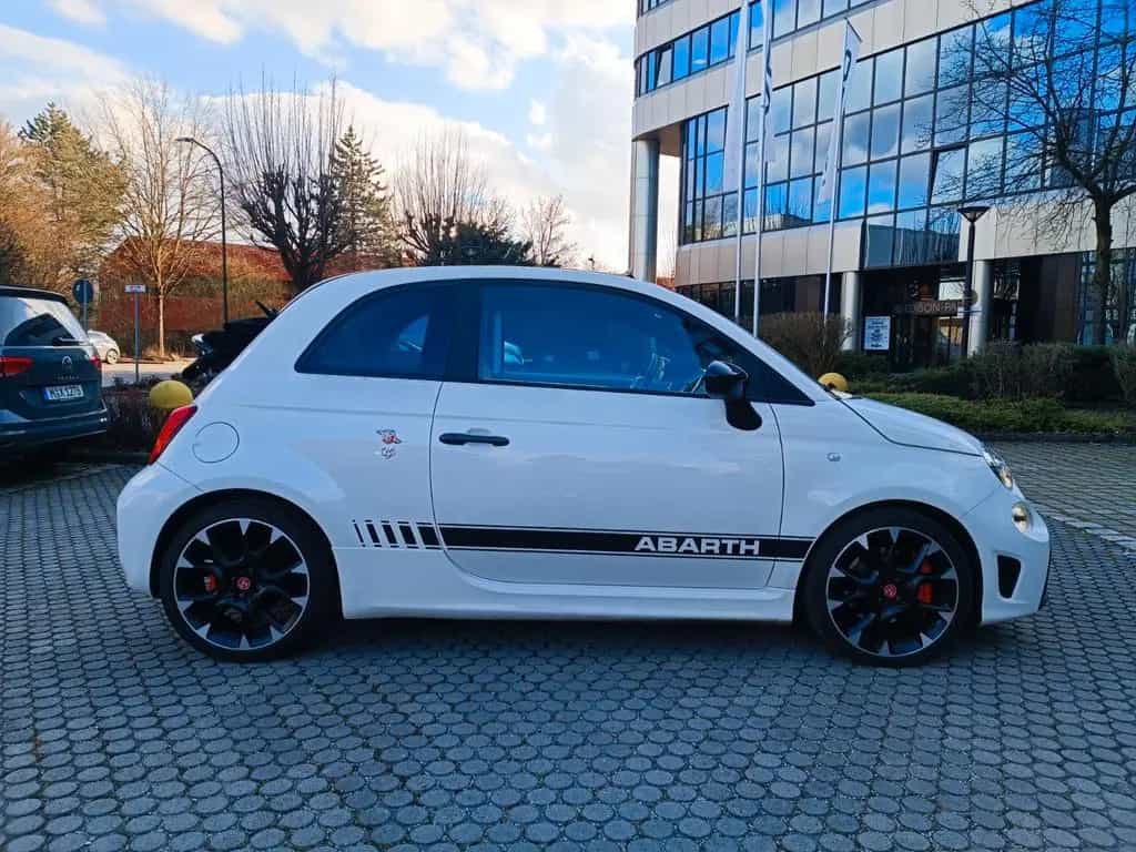 Abarth 595 Competizione *Service Neu * Navigation Beats 12/2016-photo-45
