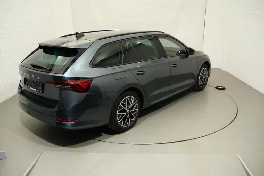 Skoda Octavia Combi Clever 1.5 TSI beh. WSS AHZV 09/2021-photo-4