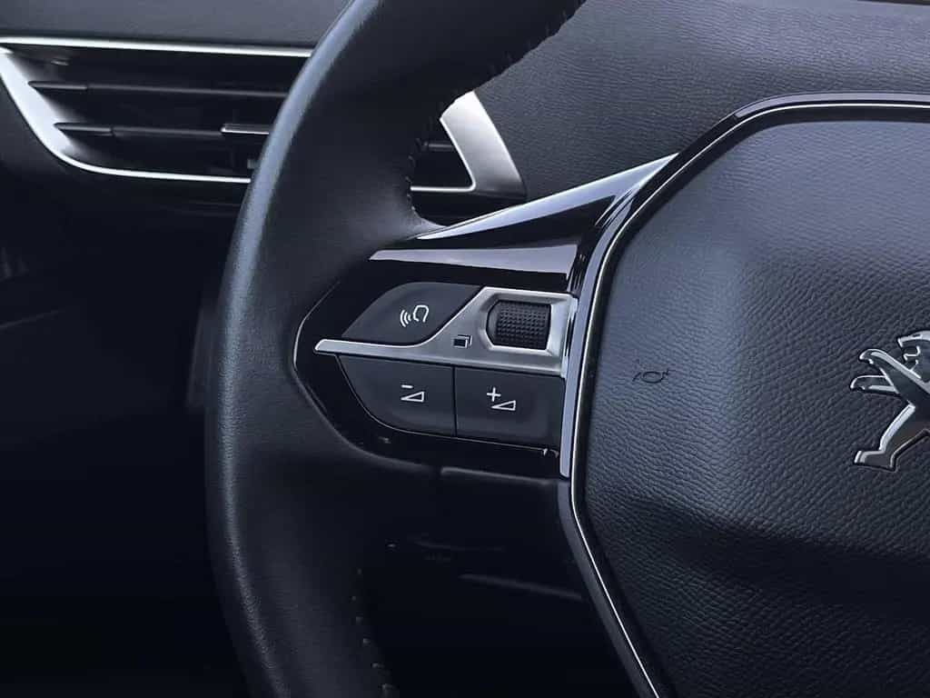 Peugeot 3008 Allure Pack/ACC/NAVI/KAMERA/LED/TOP/ 12/2023-photo-16