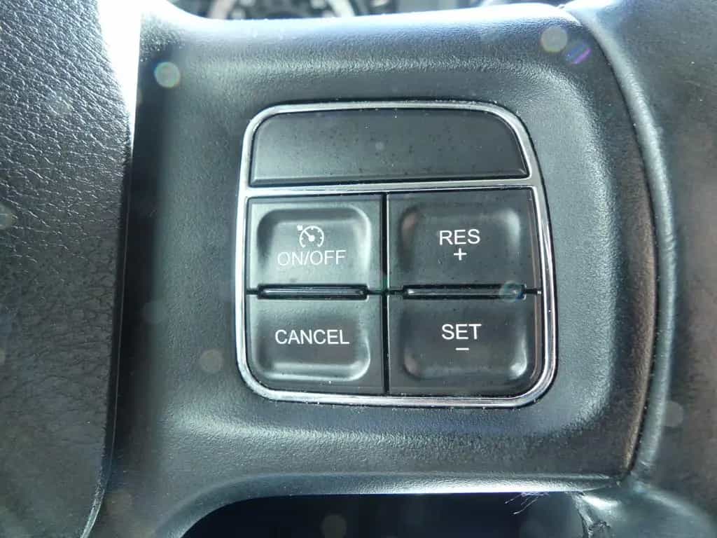 Dodge RAM 1500 6.4 Hemi Big Horn LPG NAVI/KAM/AHK 02/2017-photo-17
