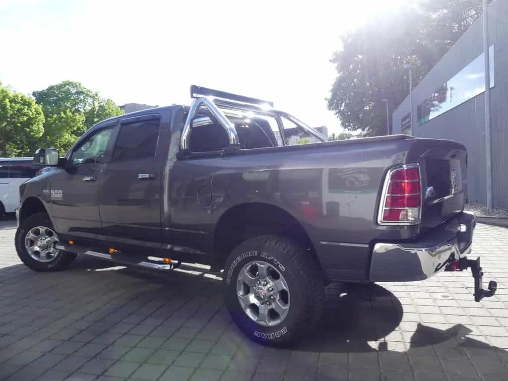 Dodge RAM 1500 6.4 Hemi Big Horn LPG NAVI/KAM/AHK 02/2017-photo-5