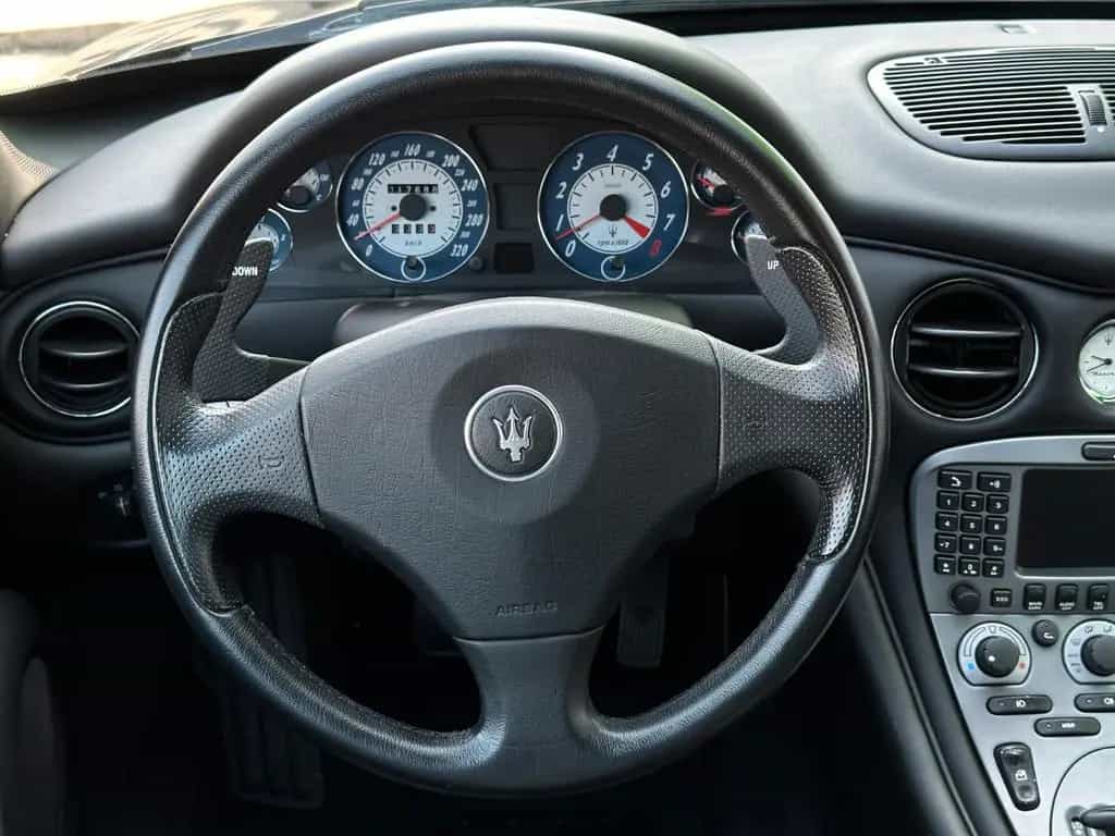 Maserati 4200 Coupe GT 390PS 1.Hand NAVI Leder PDC LM18" 03/2006-photo-14