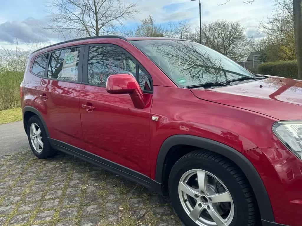 Chevrolet Orlando 2.0 LT+ MT LT+ 04/2011-photo-2