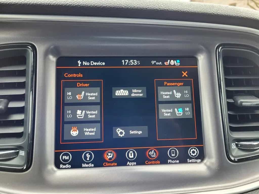 Dodge Challenger 11/2019-photo-12