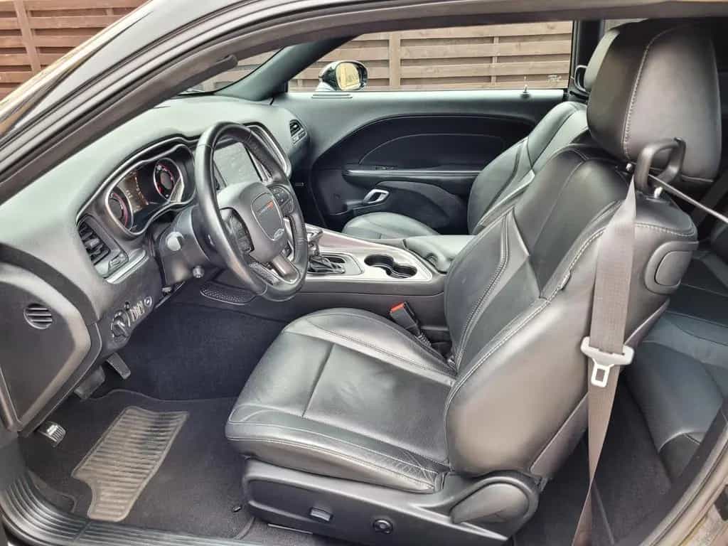 Dodge Challenger 11/2019-photo-6