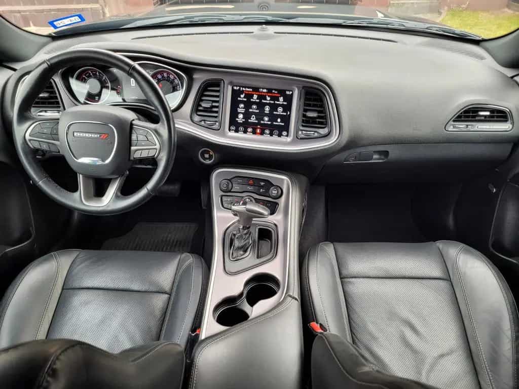 Dodge Challenger 11/2019-photo-7