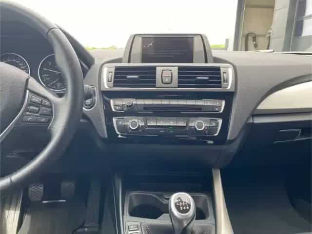 BMW 1 Series i Advantage 136PS 6MT +SHZ+PDC+FSE 09/2016-photo-11