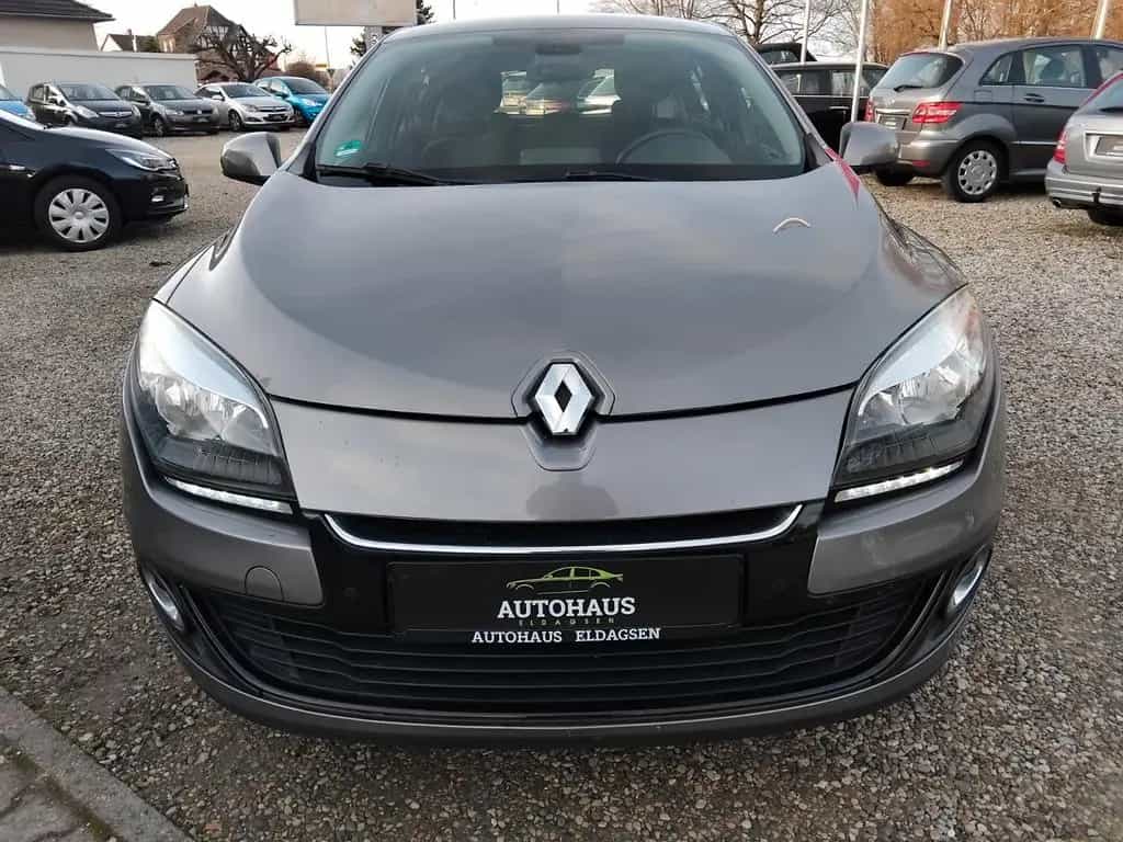 Renault Megane III Lim. + NAVI + SHZ + PDC + TÜV + 11/2013-photo-16