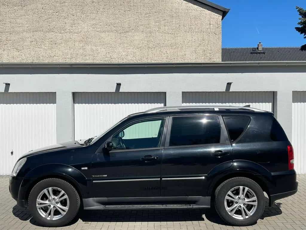 Ssangyong REXTON 7 Sitzer Memory Sitz Navigation Klima PDC 12/2012-photo-1