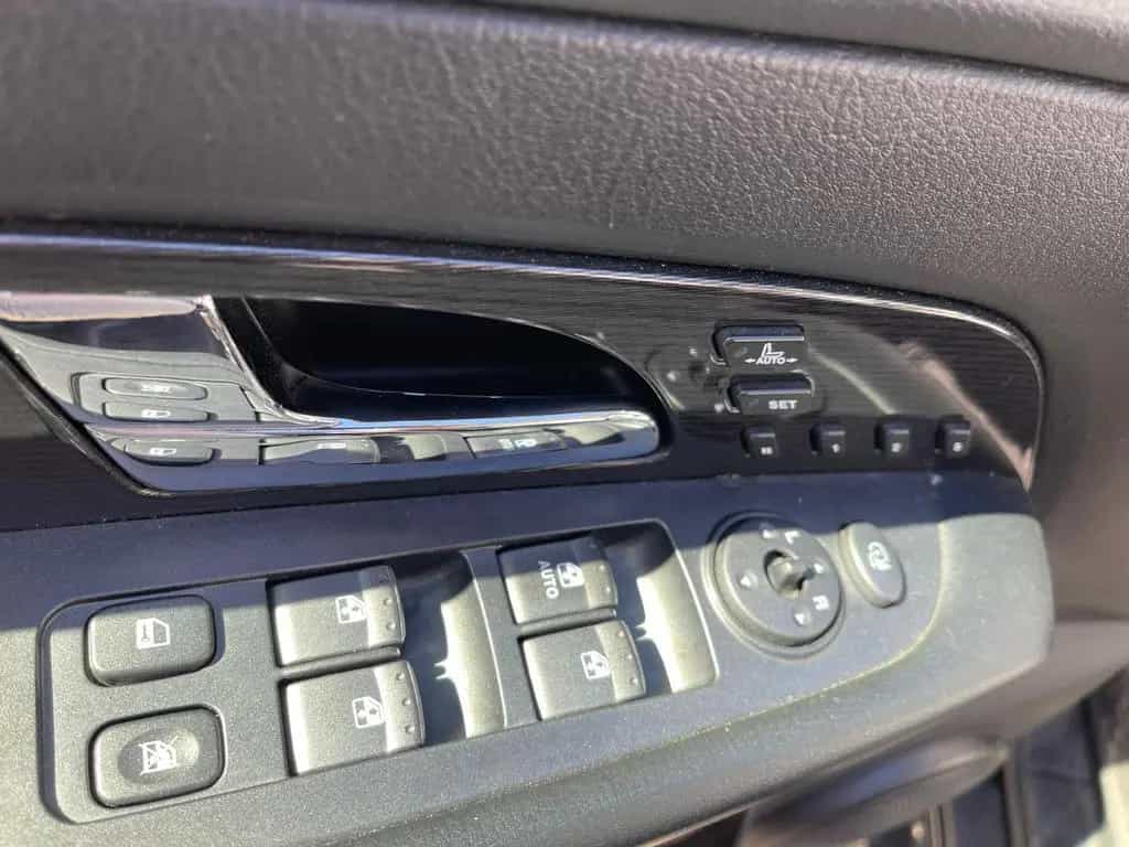 Ssangyong REXTON 7 Sitzer Memory Sitz Navigation Klima PDC 12/2012-photo-11