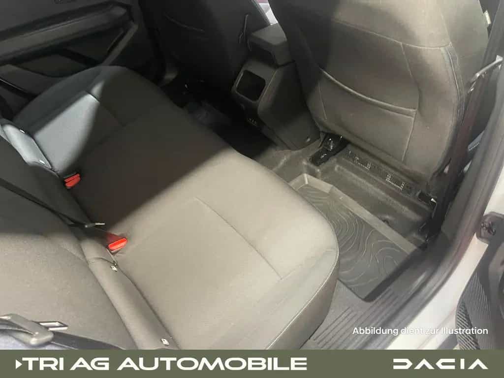 Dacia Duster Expression mild hybrid 130 Winter-Paket A 05/2025-photo-13
