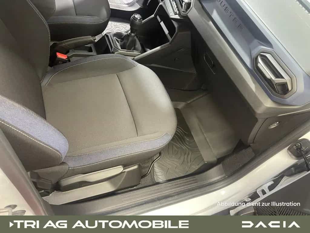 Dacia Duster Expression mild hybrid 130 Winter-Paket A 05/2025-photo-14