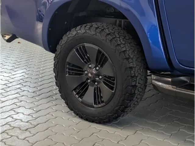 Isuzu D-Max Double Cab 4WD V-CROSS // Vollausstattung/ 09/2021-photo-10
