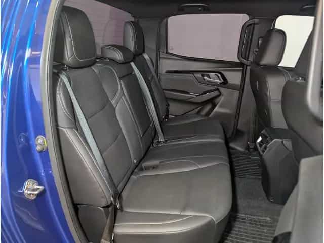 Isuzu D-Max Double Cab 4WD V-CROSS // Vollausstattung/ 09/2021-photo-11