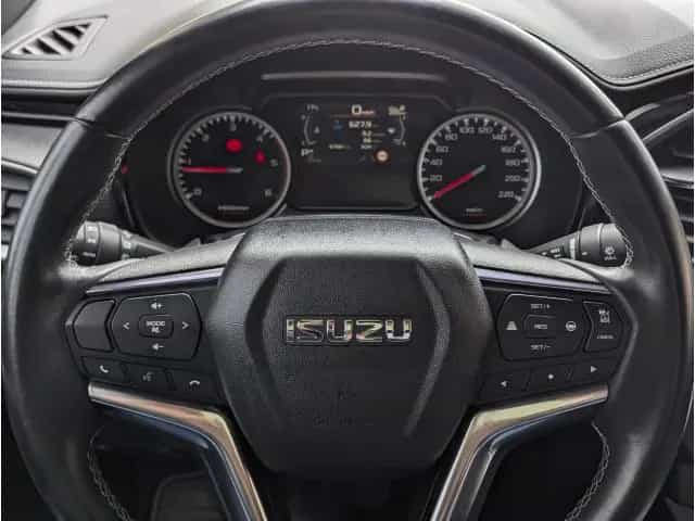 Isuzu D-Max Double Cab 4WD V-CROSS // Vollausstattung/ 09/2021-photo-14