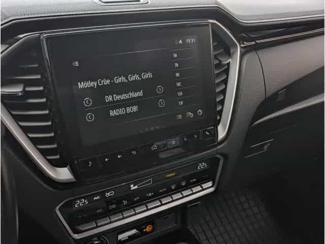 Isuzu D-Max Double Cab 4WD V-CROSS // Vollausstattung/ 09/2021-photo-16