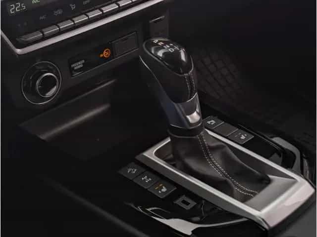 Isuzu D-Max Double Cab 4WD V-CROSS // Vollausstattung/ 09/2021-photo-17